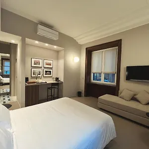 https://my-milano-charming-luxury-rooms.italymilanhotels.net